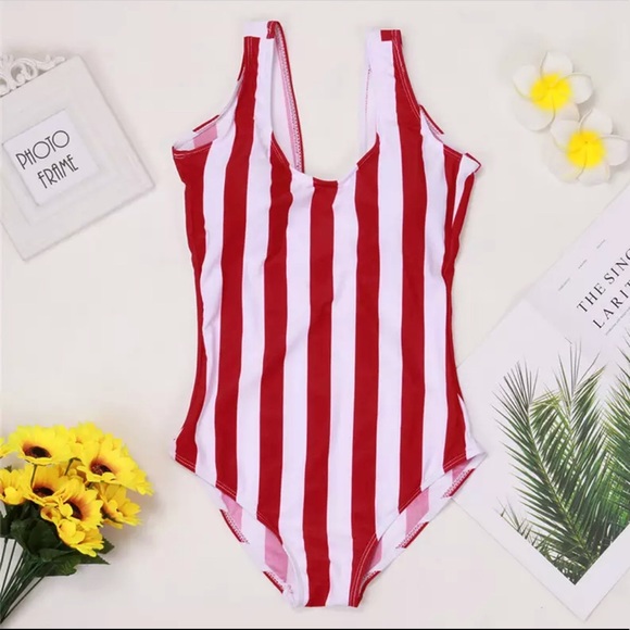NWT Red stripe one piece swimsuit 🍎 - Picture 6 of 6